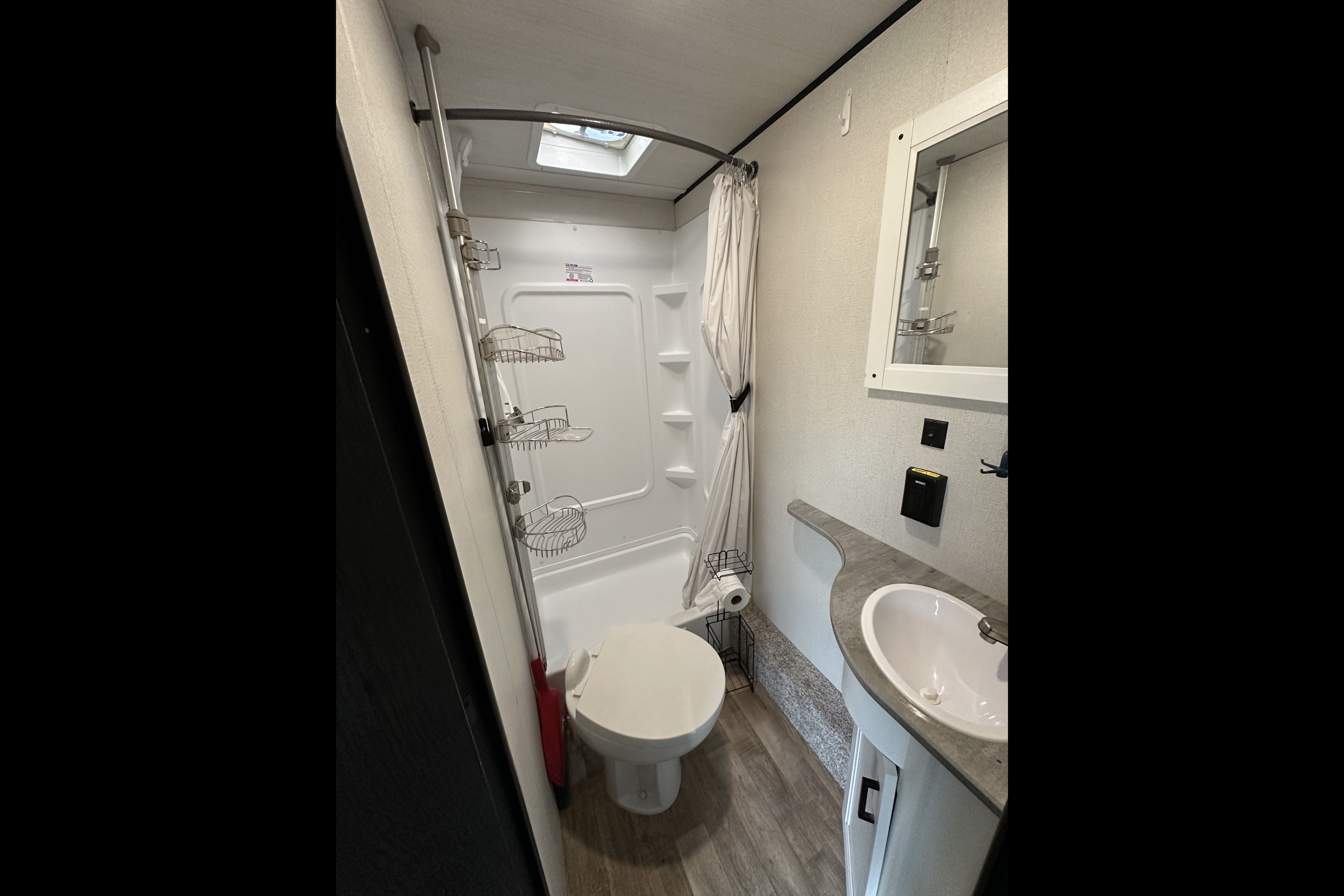 Char's Keystone 250BH Travel Trailer