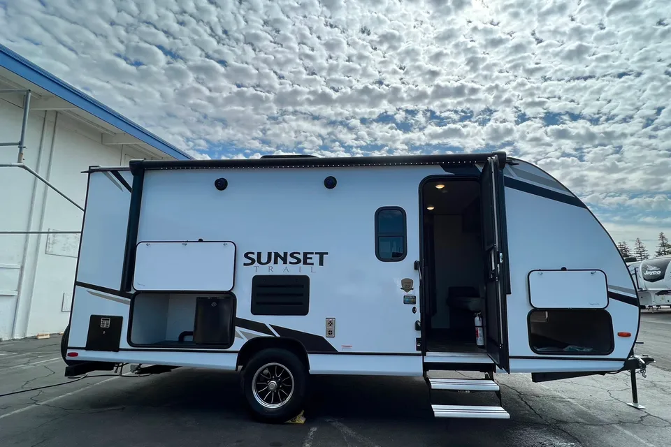 2022 Crossroads Sunset Trail Super Lite