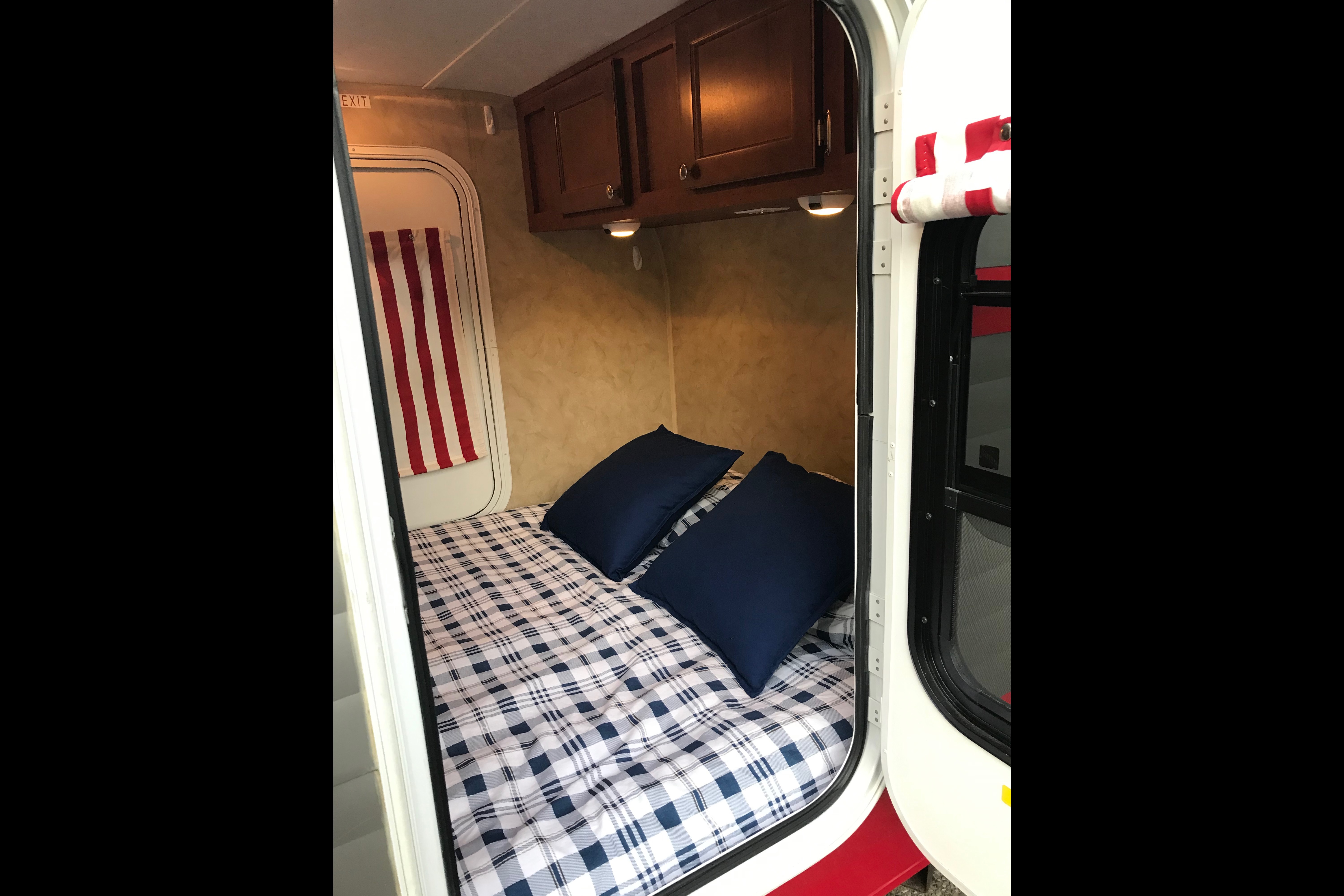 Riverside Retro Jr. 509, a teardrop trailer you can tow behind almost any car. NO SMOKING!