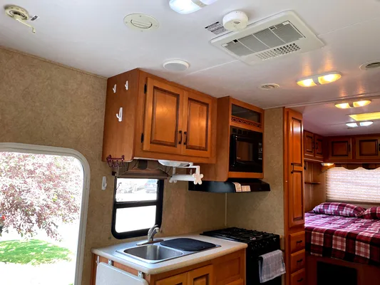 #2 Julia's Forest River Sunseeker Class C