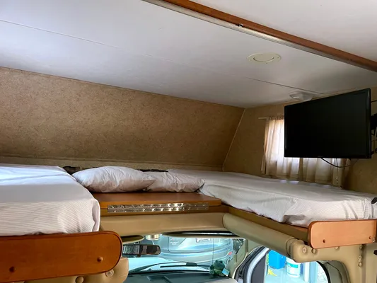 #2 Julia's Forest River Sunseeker Class C