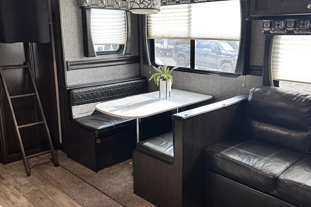 Sarah's Heartland pioneer BH270 Travel Trailer