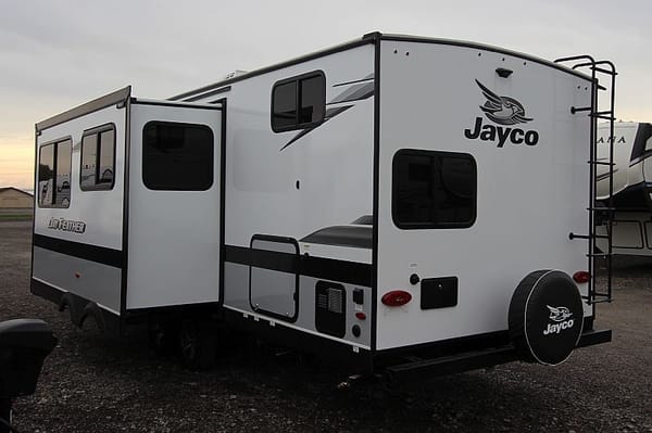 Mark's Jayco Jay Feather 27BHB Travel Trailer