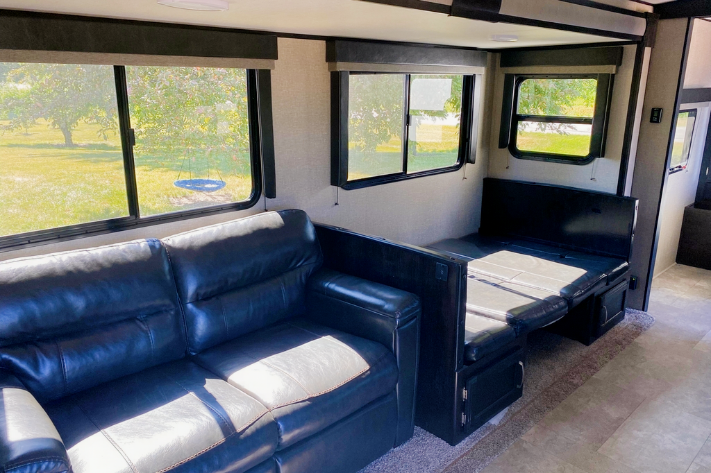 Get your glamp on!