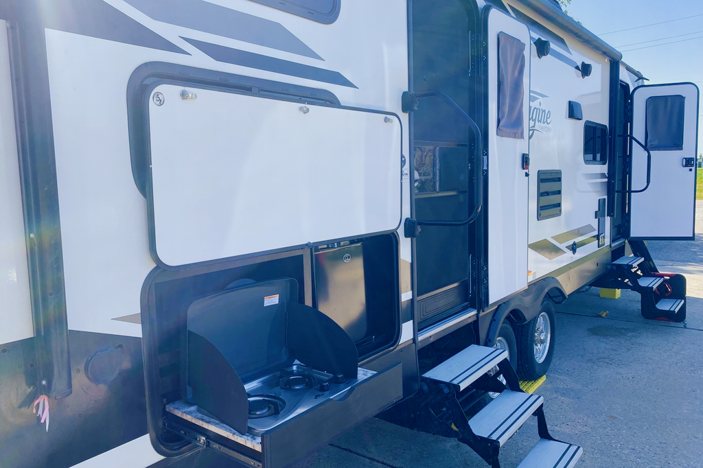 Get your glamp on!