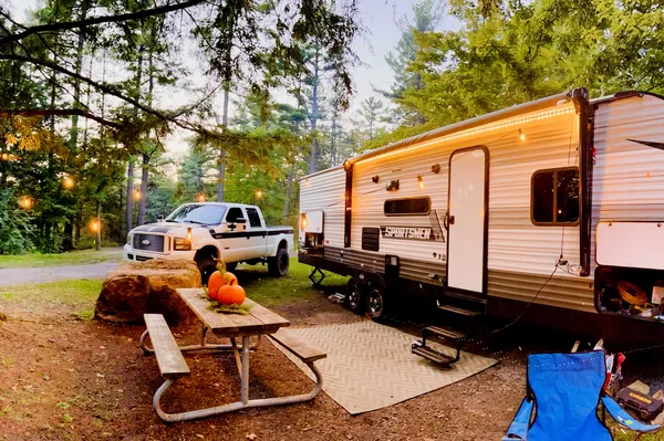 Chris's Keystone Sportsmen SE Travel Trailer WaddleOnInn