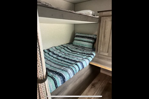 Chris's Keystone Sportsmen SE Travel Trailer WaddleOnInn