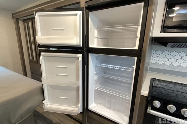 Explore in Comfort with Our FULLY LOADED 2024 RV Let The Good Times Roll