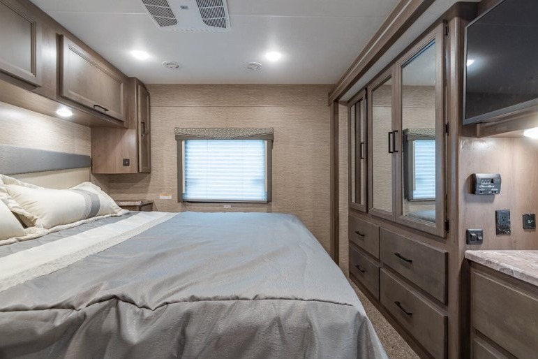 Explore in Comfort with Our FULLY LOADED 2024  RV  Let The Good Times Roll