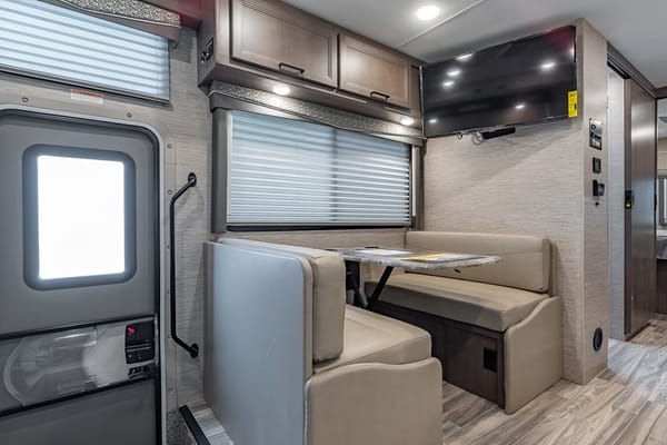 Explore in Comfort with Our FULLY LOADED 2024 RV Let The Good Times Roll