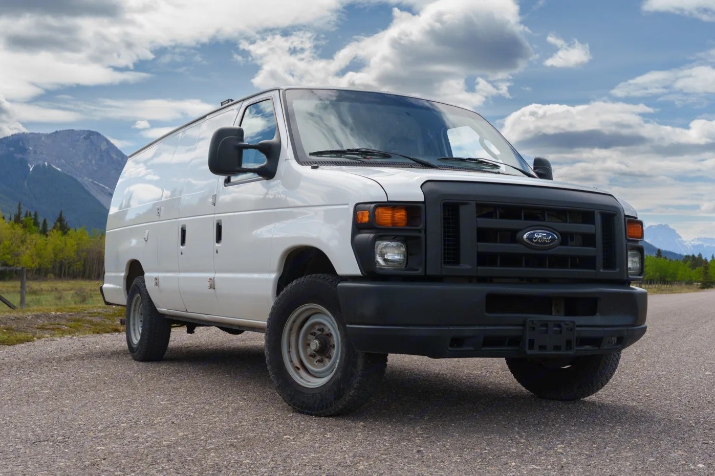 Yoho the Camper Van