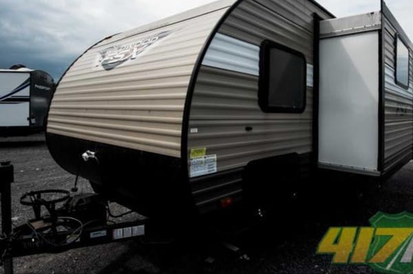 Benny's 21ft Forest River Wildwood Bunkhouse - Easy Towing