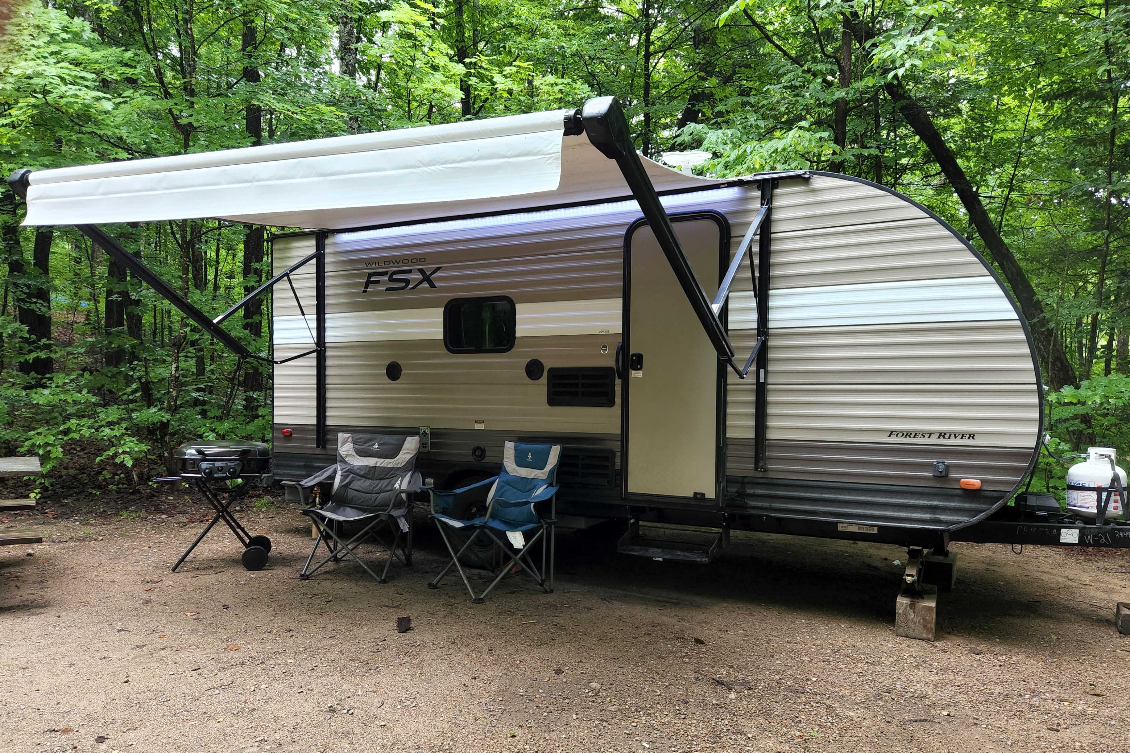 Benny's 21ft Forest River Wildwood Bunkhouse - Easy Towing