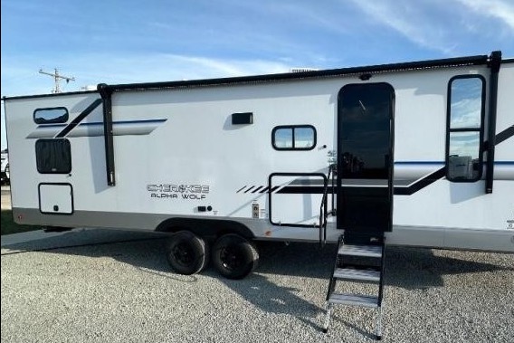 2025 Alpha Wolf Bunkhouse | Sleeps 10 | Delivery Available