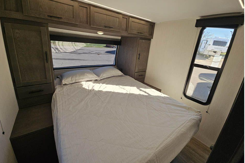 2025 Alpha Wolf Bunkhouse | Sleeps 10 | Delivery Available