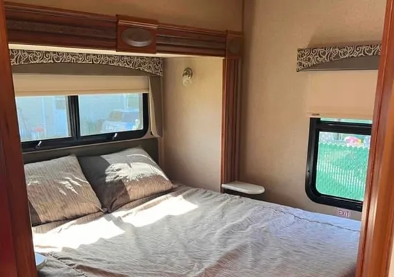 Jessica's Jayco 26XD Class C with 2 slides 6 sleepers