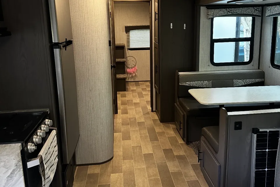 Cruiser RV MPG 3100BH Travel Trailer