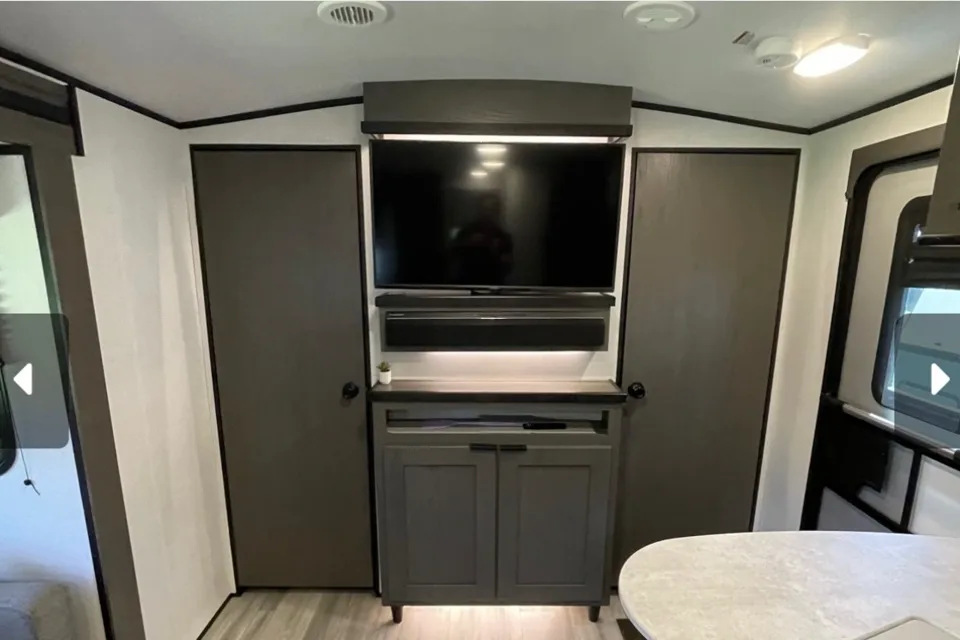 Cruiser RV MPG 3100BH Travel Trailer