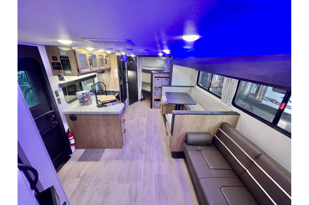 Spacious Bunkhouse - Sleeps 9 -Grey Wolf 26DBH Travel Trailer