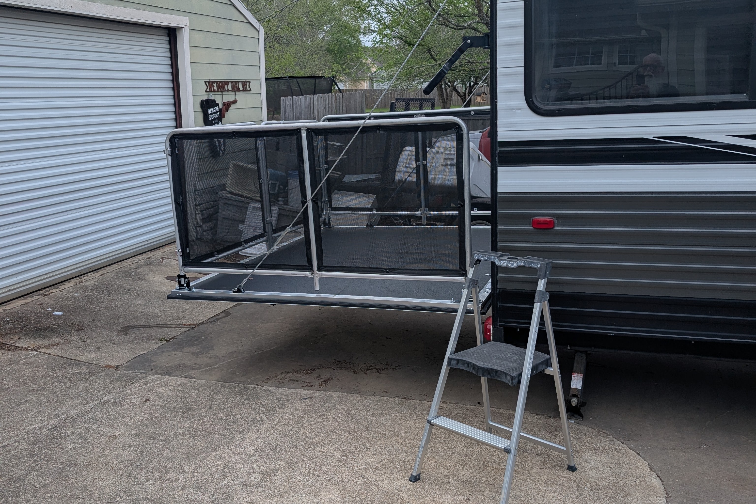 Gumby`s Forest River Ozark 2700TH Toy Hauler