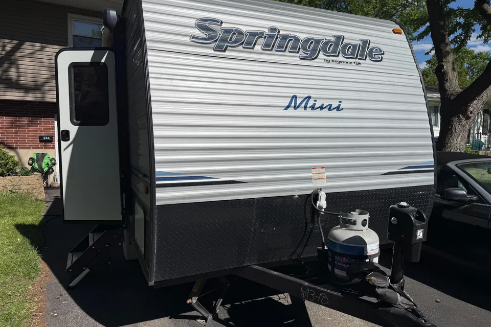 Rafal's Keystone Springdale Travel Trailer