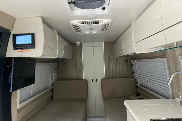 Tellaro - 2021 Thor Motor Coach Class B