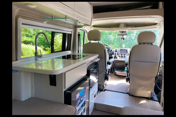 Tellaro - 2021 Thor Motor Coach Class B