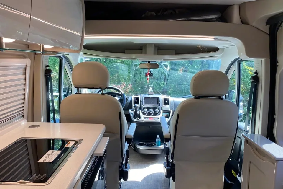 Tellaro - 2021 Thor Motor Coach Class B