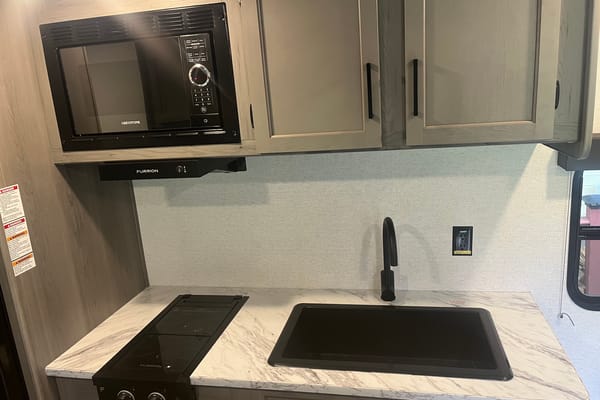 Alex's Keystone 240BH Travel Trailer