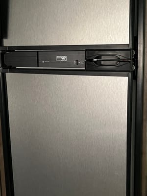 Chris's Coleman 2605 Travel Trailer