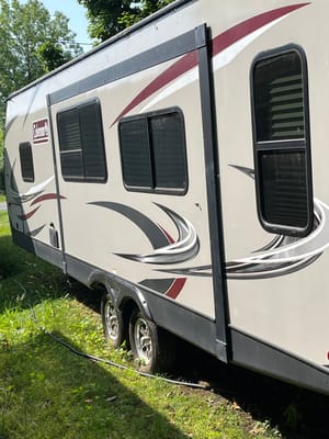 Chris's Coleman 2605 Travel Trailer
