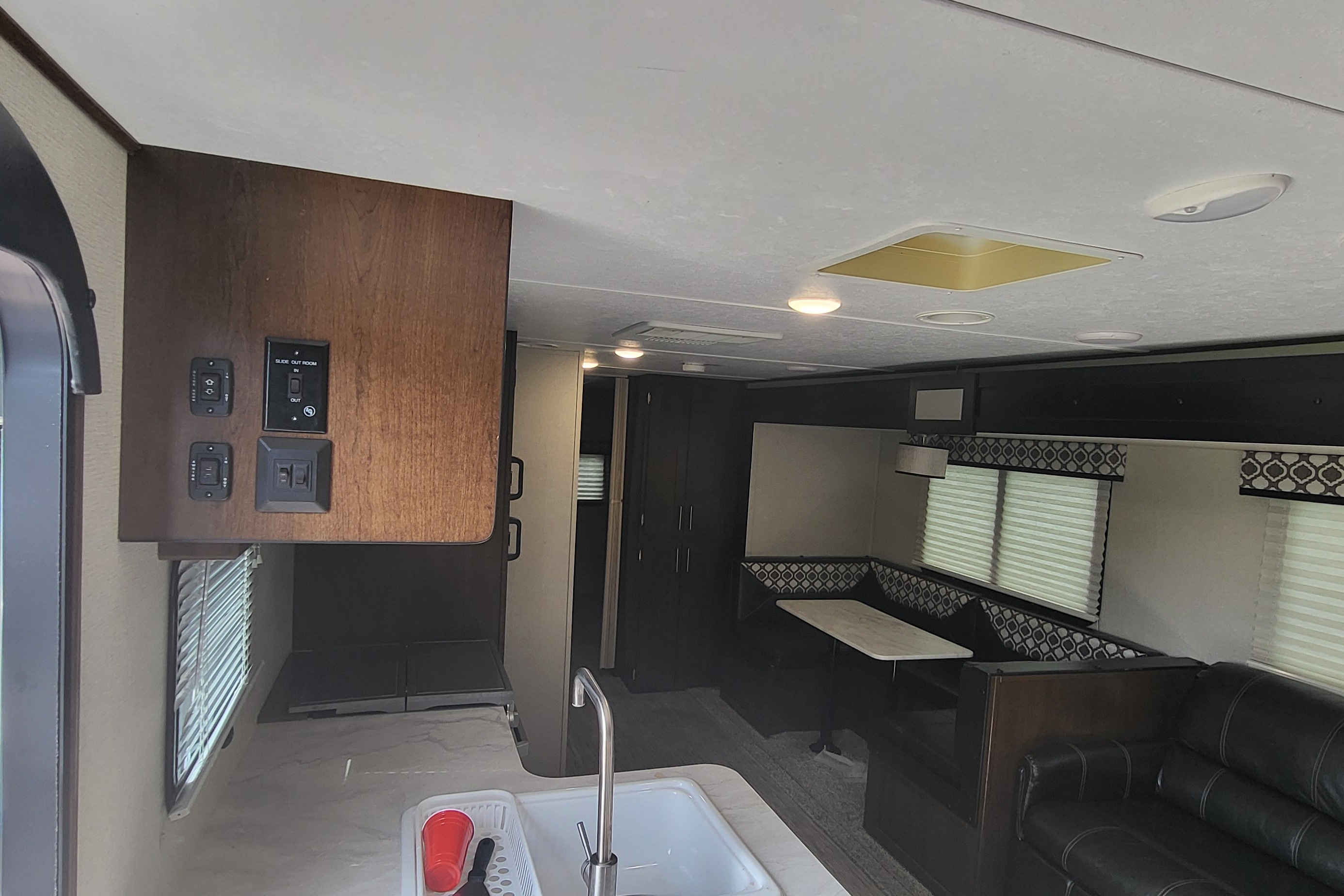 ja's Tracer 31BHD Travel Trailer
