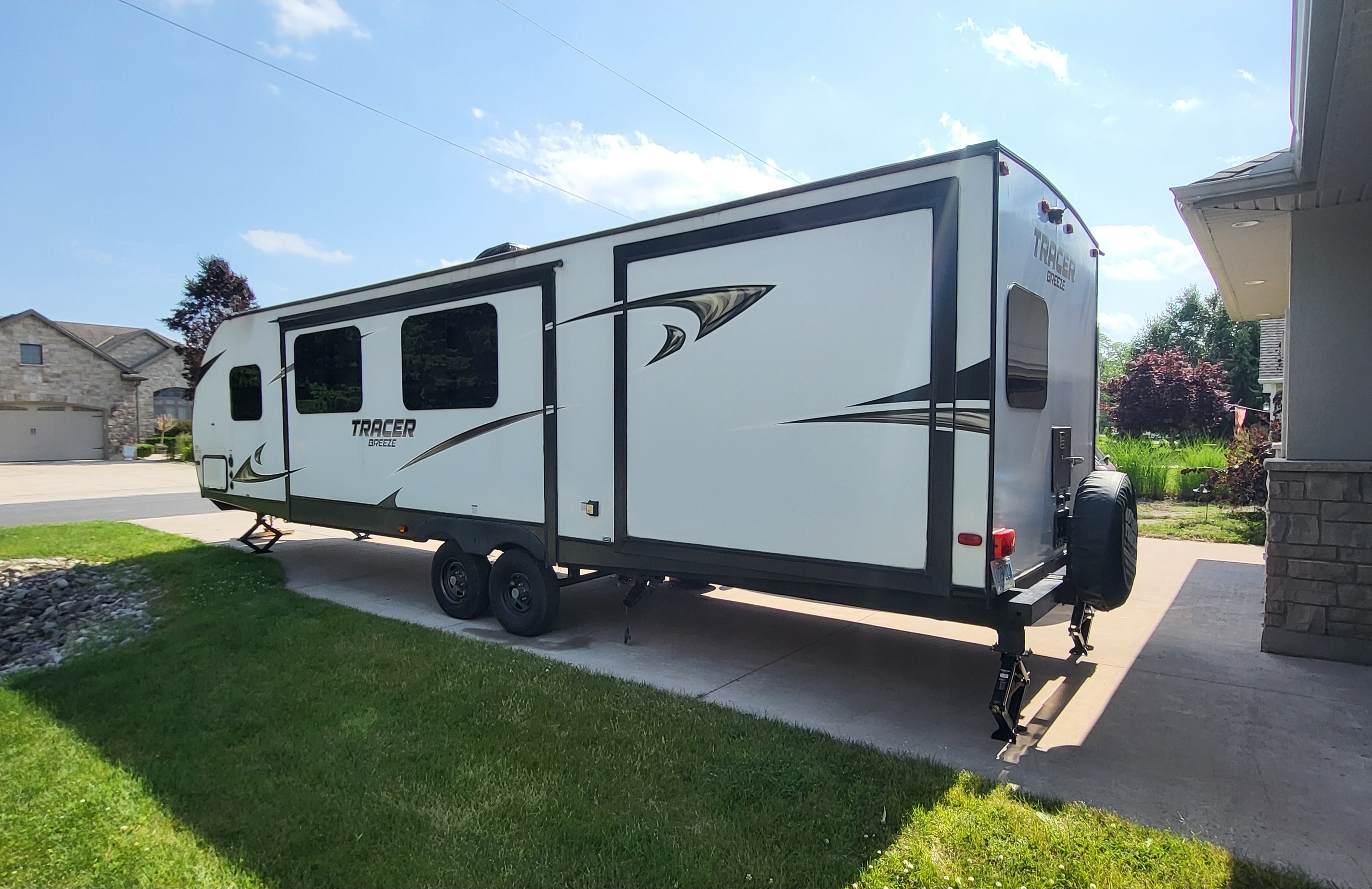 ja's Tracer 31BHD Travel Trailer