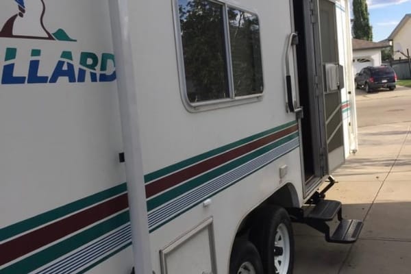 Fleetwood Mallard Travel Trailer