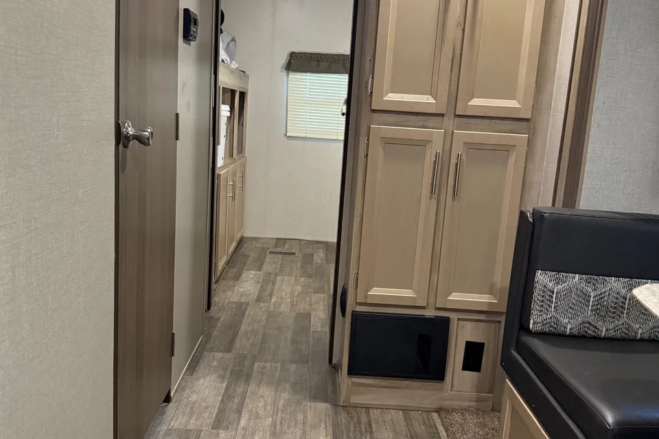 EL’S Comfy Camper