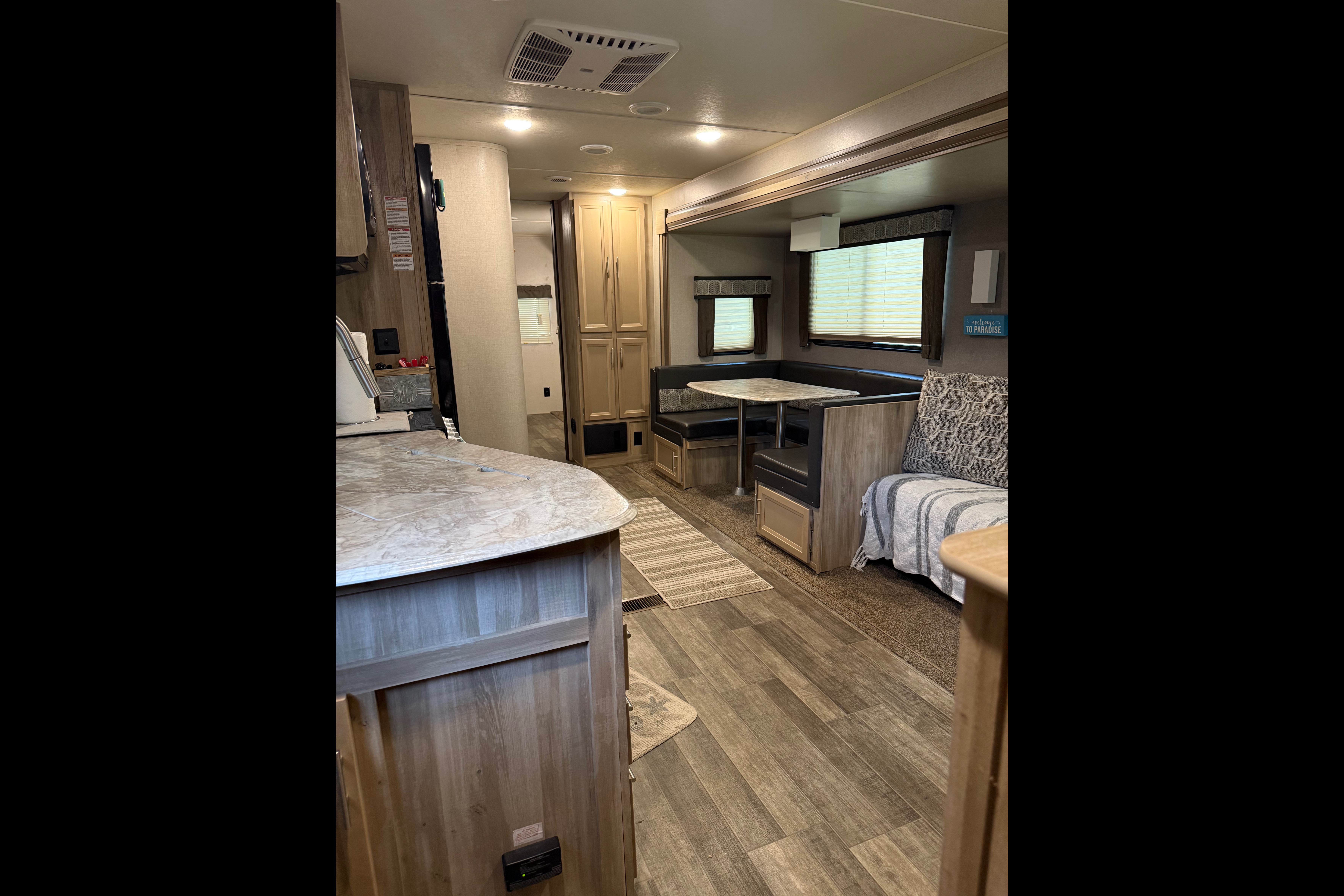 EL’S Comfy Camper