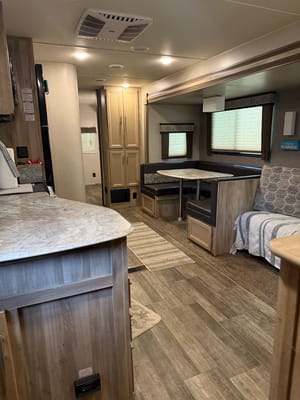 EL’S Comfy Camper