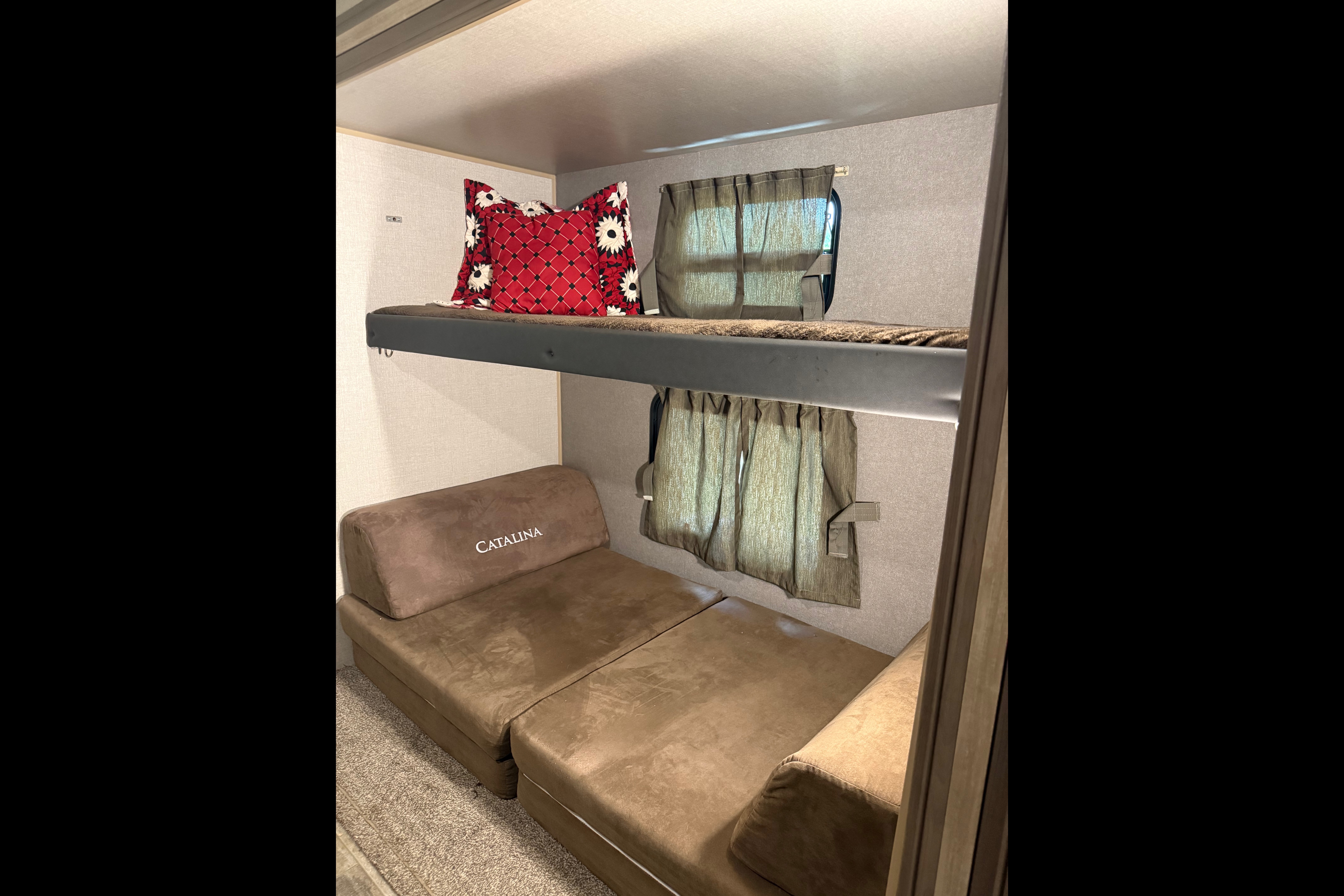 EL’S Comfy Camper