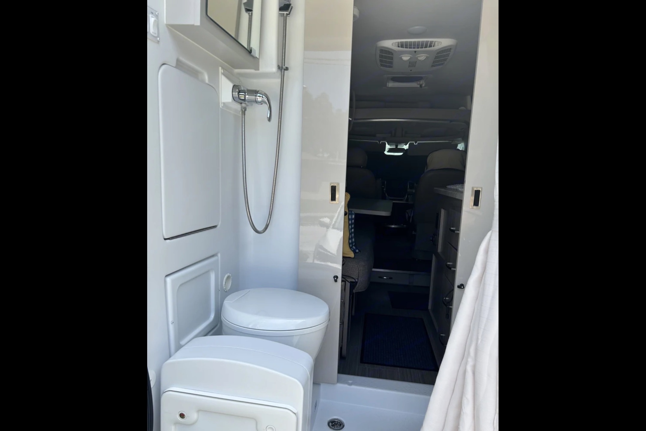 Easy to Drive Thor Motor Coach Scope 18m Class B