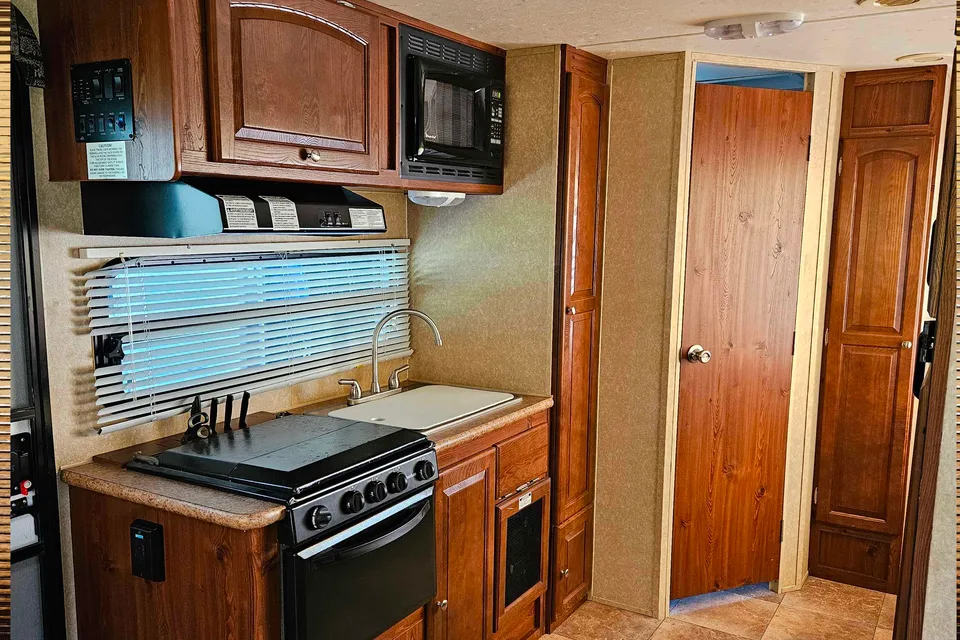 Spacious Family-Fun Hybrid