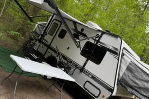 Carleigh's Jayco Jay Feather Hybrid