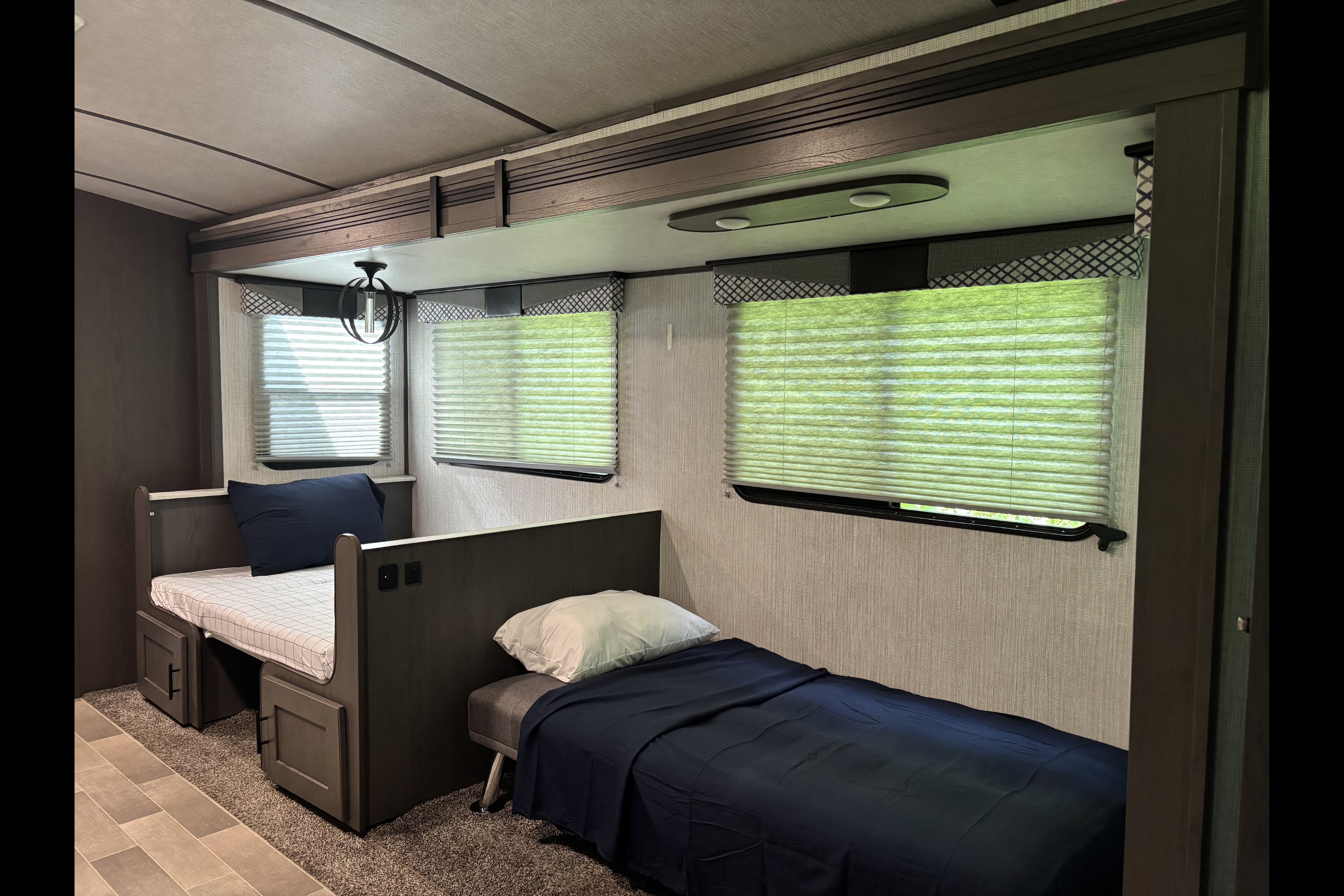 Tom's Embrace Ultra light Travel Trailer