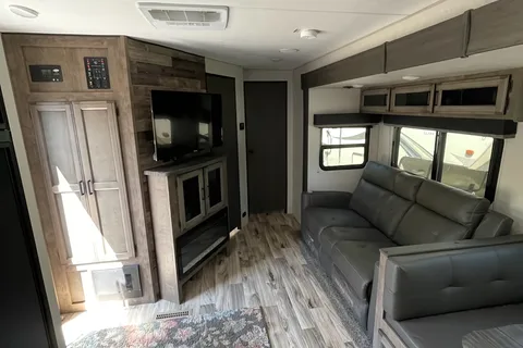 Stephen's Venture Sport Trek Travel Trailer