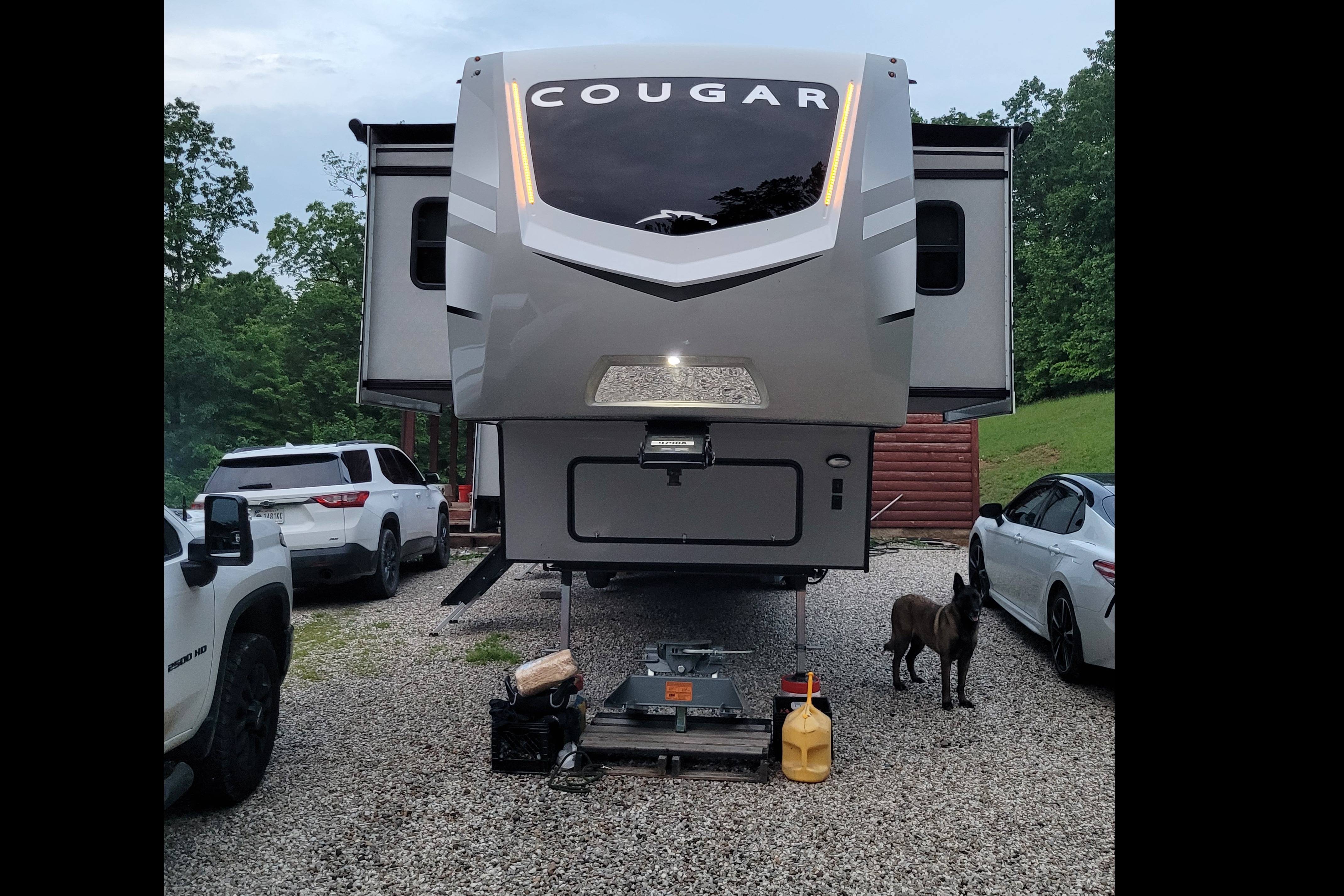 Billy Jack's Keystone Cougar 354FLS Fifth Wheel