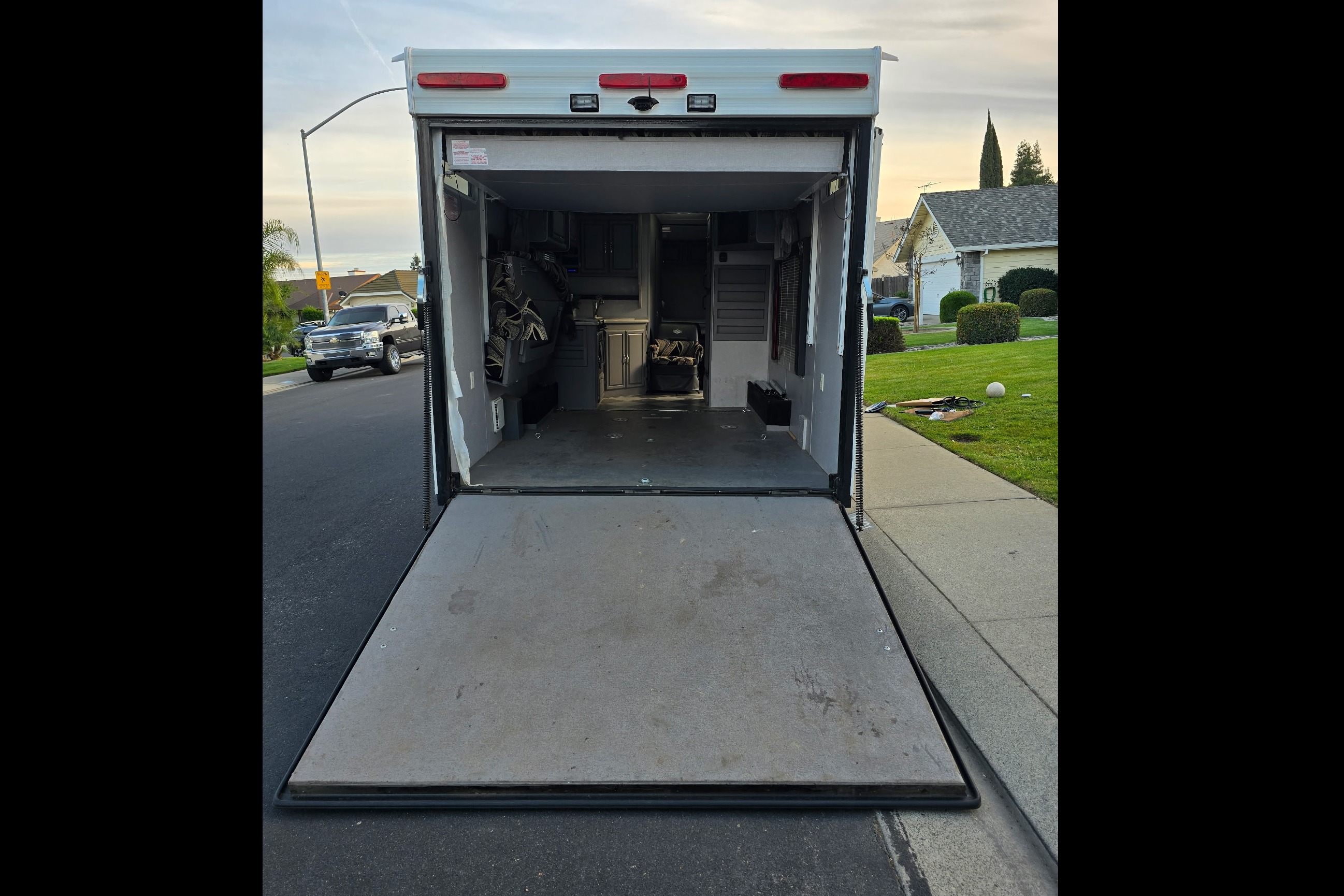 Weekend Warrior 2300FS Billet Edition Toy Hauler