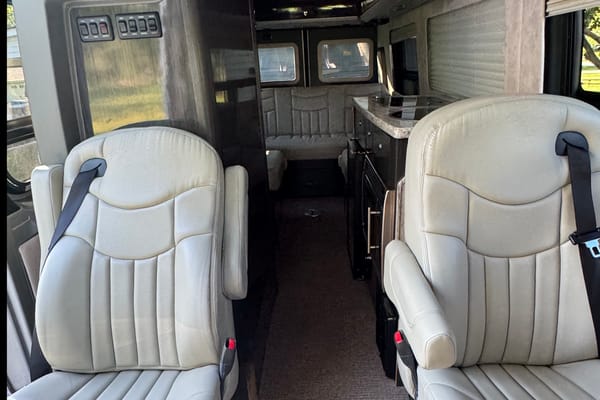 Airstream Interstate Luxury Camper Travel Van
