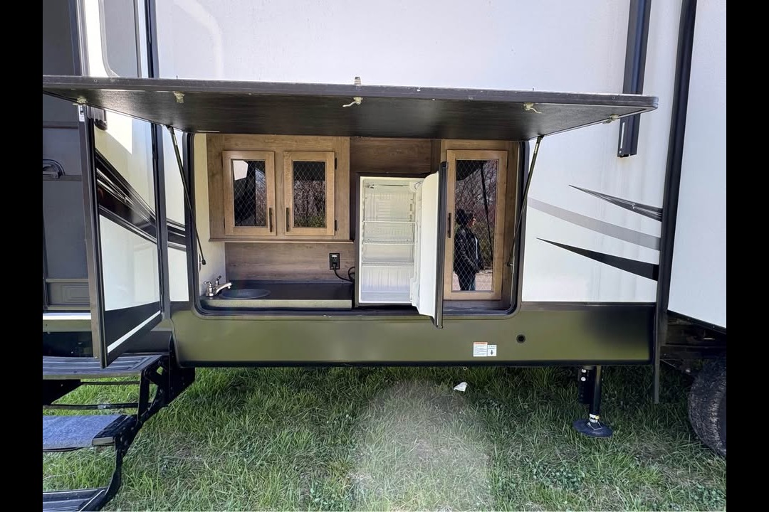 Forest River Sabre 38DBQ Fifth Wheel (Bunk House!)