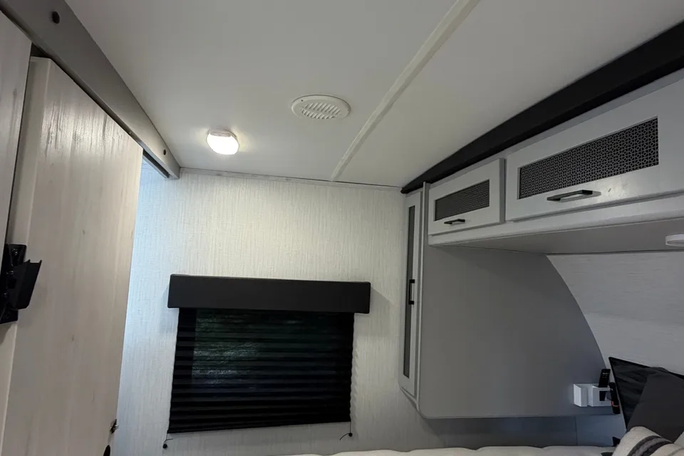 Amazing Heartland North Trail Lite 24BHS | Easy Tow | King Bed Private Room | Outdoor Grill
