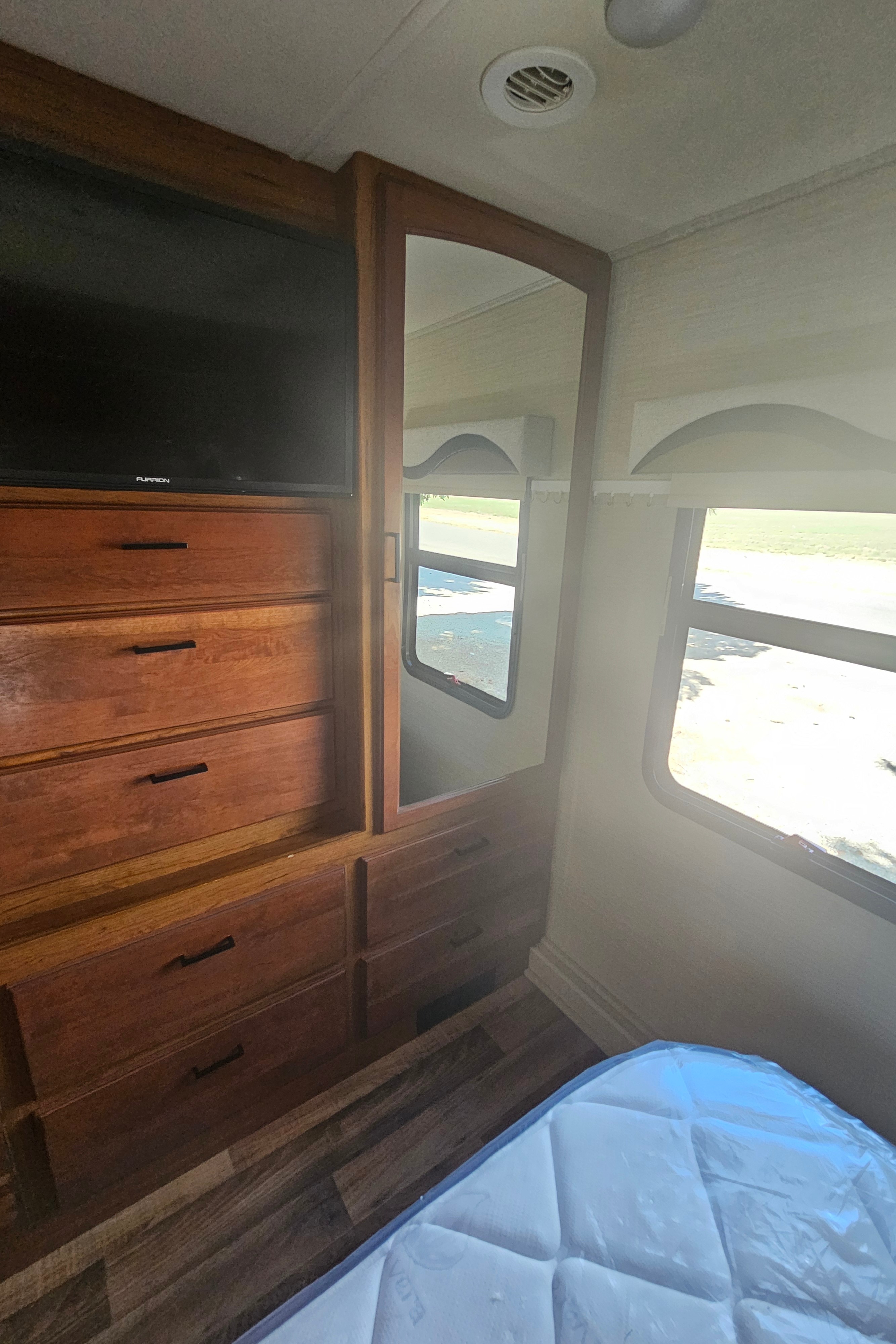 Alberto's Jayco 31 UL Class A