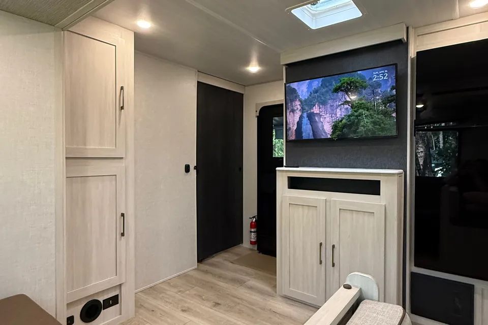 Adventure Awaits! RentOur Family Friendly RV Today